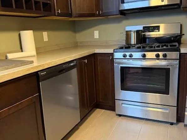 33 62nd Street image 4 of 20