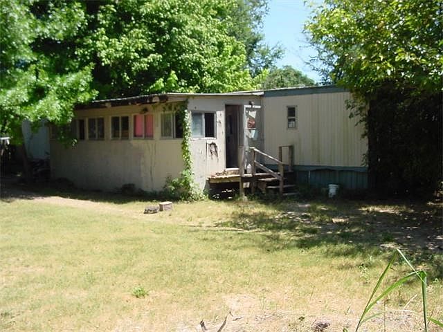 3805 River Road, 3-2 Front Home with Enclosed Porch.