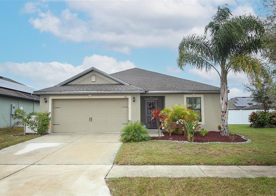 1st image of 1121 Woodlark Dr