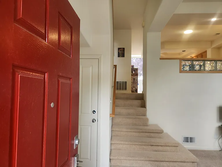 53 Erin Ln — Photo 2
