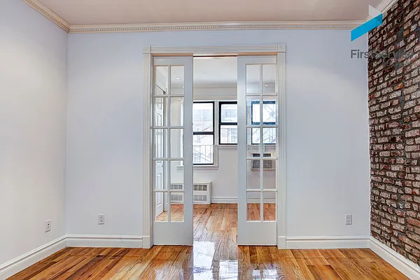 Rented by FirstService Realty (legacy) | media 4