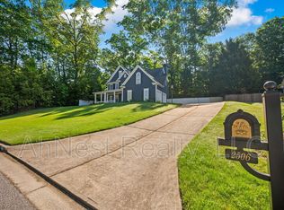 2506 Retreat Dr, Marietta, GA 30066