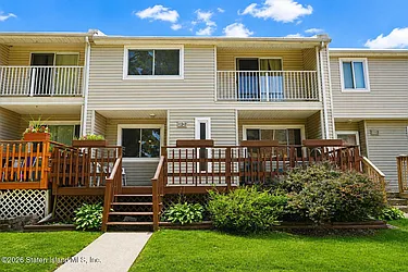 413-02 Willow Road East, #2