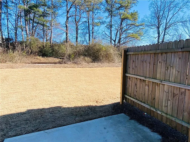 1042 Paddington Dr — Photo 15