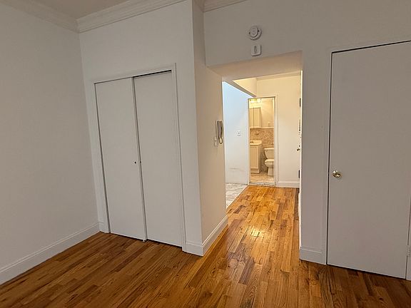 5th image of 412 E 64th St APT 3C