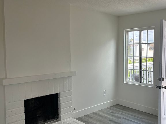 4th image of 2271 Pamela Ln #202