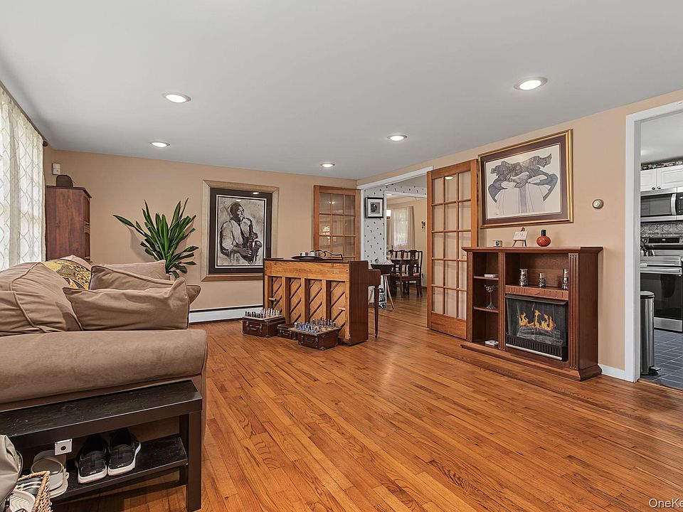 1st image of 11 Fleetwood Drive