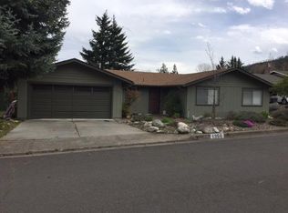 1350 Apple Way, Ashland, OR 97520