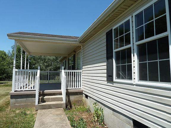 3rd image of 2131 Shady Nook Pike