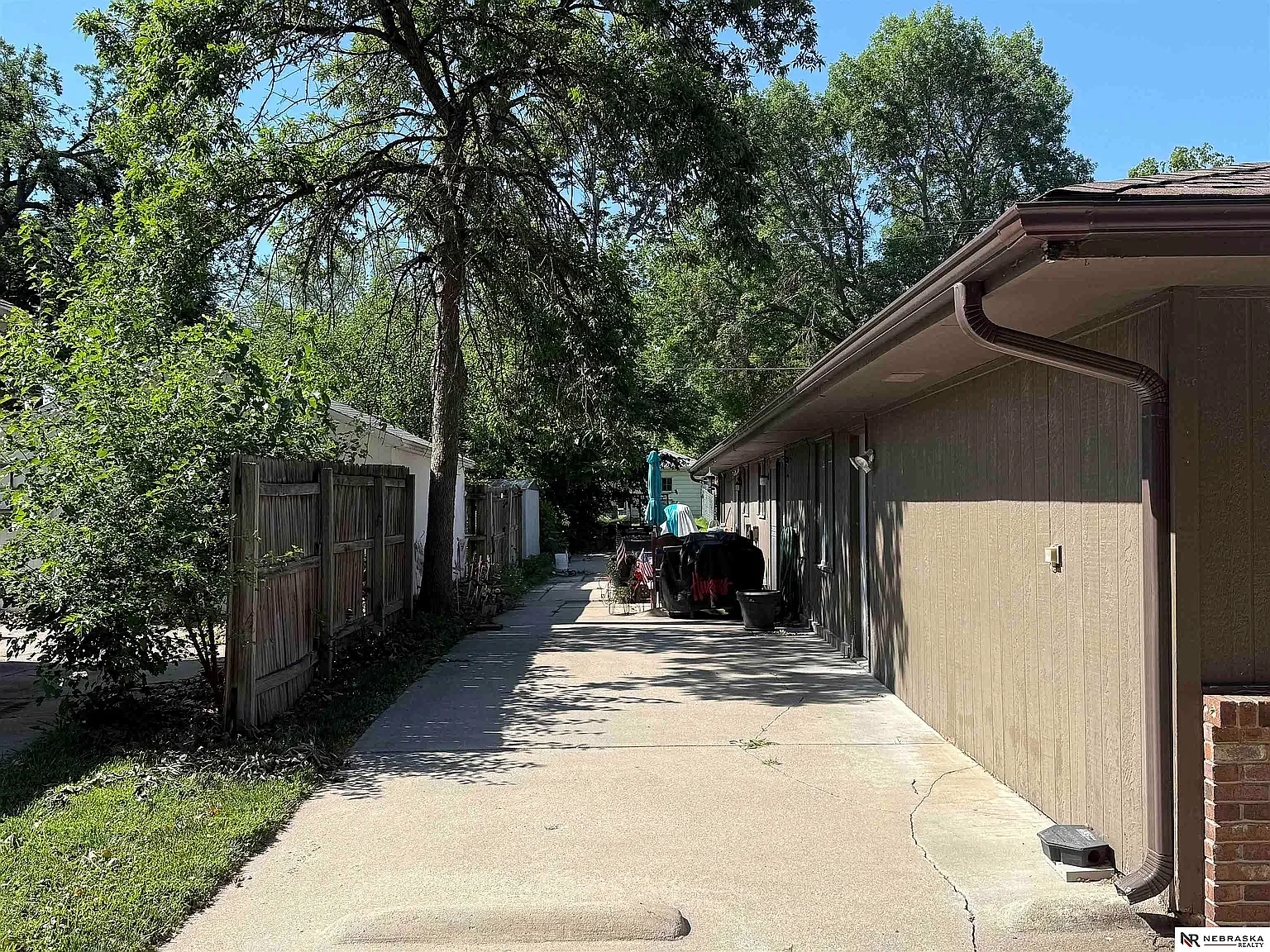 2 bed, 850 sqft, $1,200 — Photo 3