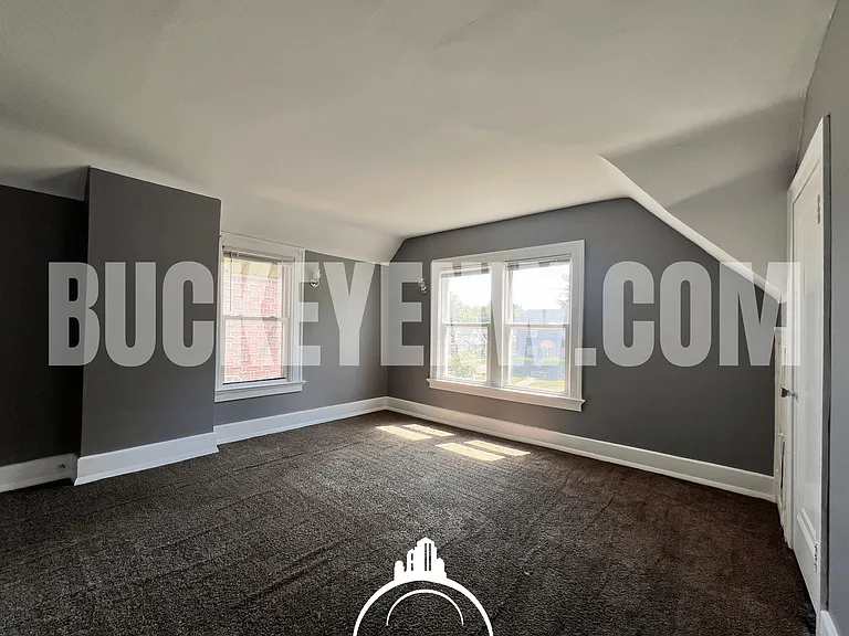 1308 Thatcher Dr — Photo 8