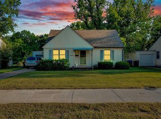 3825 SW 12th St, Topeka, KS 66604