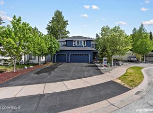 2931 Captain Cook Estates Cir, Anchorage, AK 99517