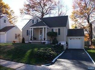 33 Coolidge Pl, Hackensack, NJ 07601