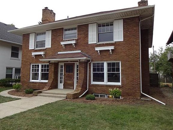 3rd image of 1333 Camp Ave
