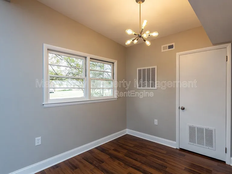 6313 Johnsdale Rd — Photo 7