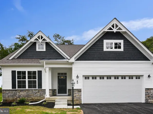 11027 Locust Dr, Damascus, MD 20872