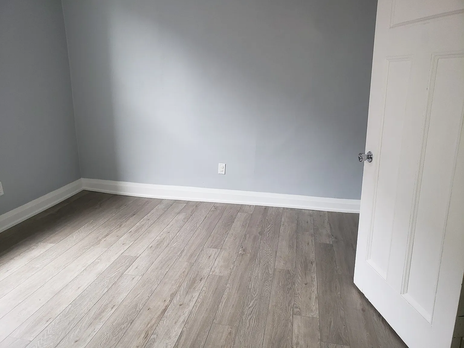 95 Cayuga Street Brantford — Photo 2