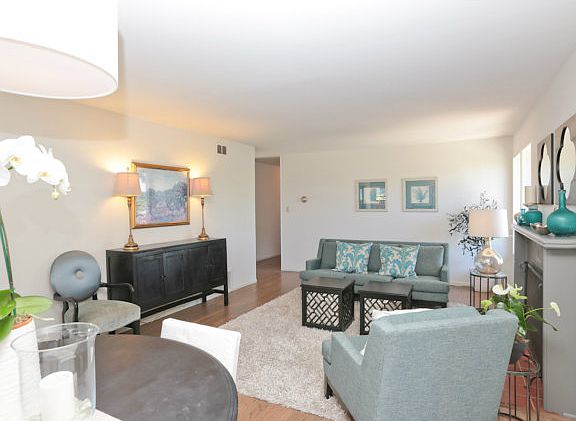 5th image of 1032 Chesterton Ave