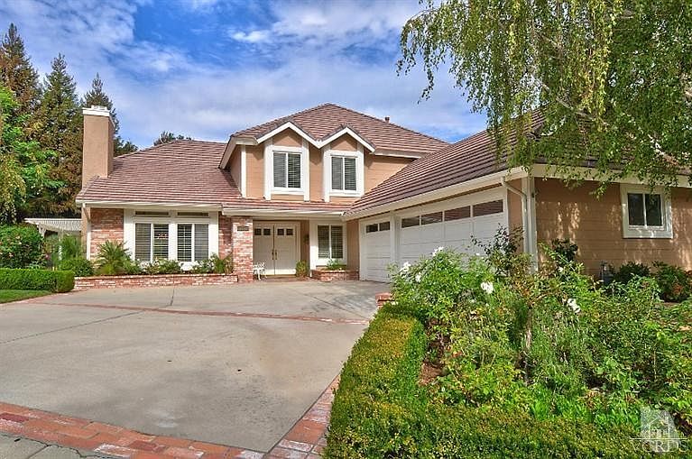 1st image of 32523 Pinebluff Pl