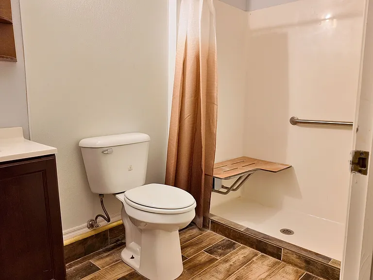 225 N Tunbridge Rd — Photo 37