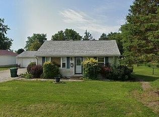 5457 W Suburban Rd, Decatur, IL 62522