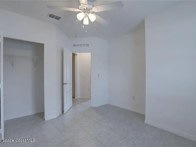 406 Easy St — Photo 33