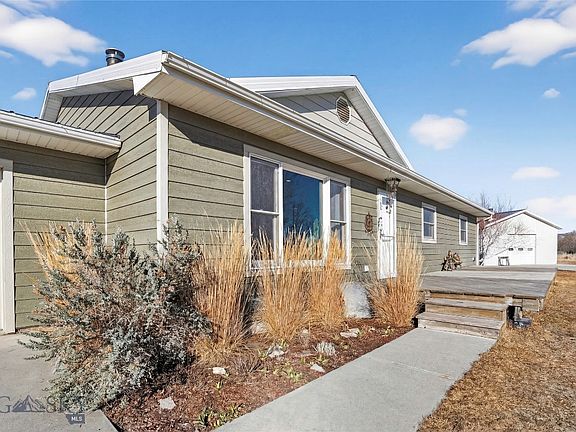 2nd image of 875 Nixon Gulch Rd