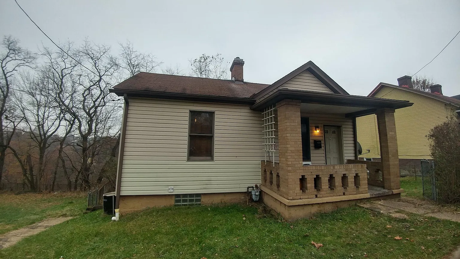 2515 Franklin St photo 1