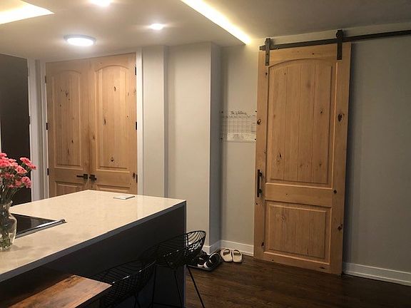 5th image of 535 N Michigan Ave APT 606
