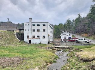 53 Ivanhoe Rd, Fries, VA 24330