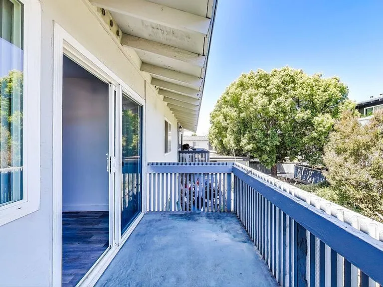 35750 Bettencourt Street — Photo 16