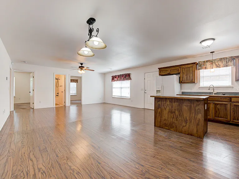3727 Cedar Ridge Dr — Photo 10