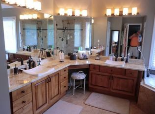 2146 Suwanee Woods Ln, Duluth, GA 30097