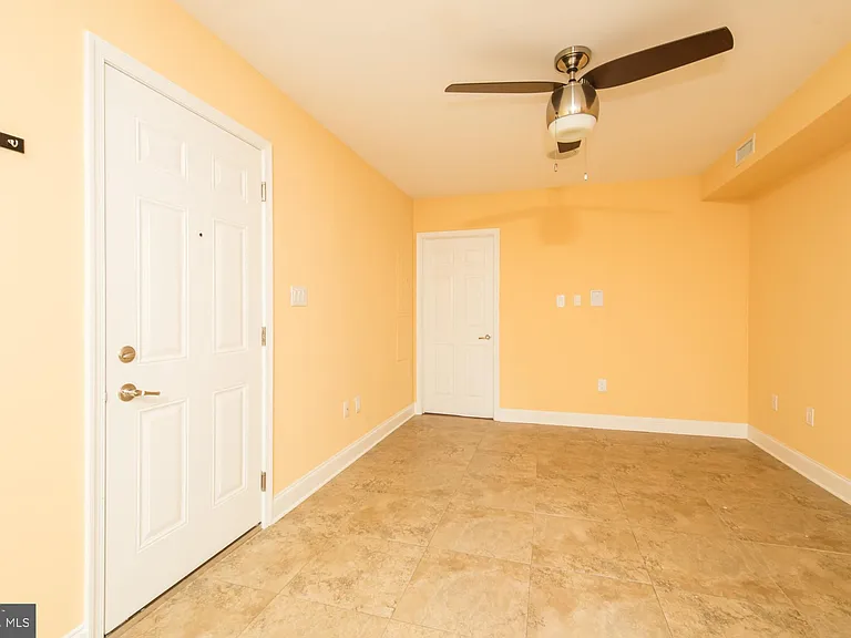 246 S 22nd St #2 — Photo 10