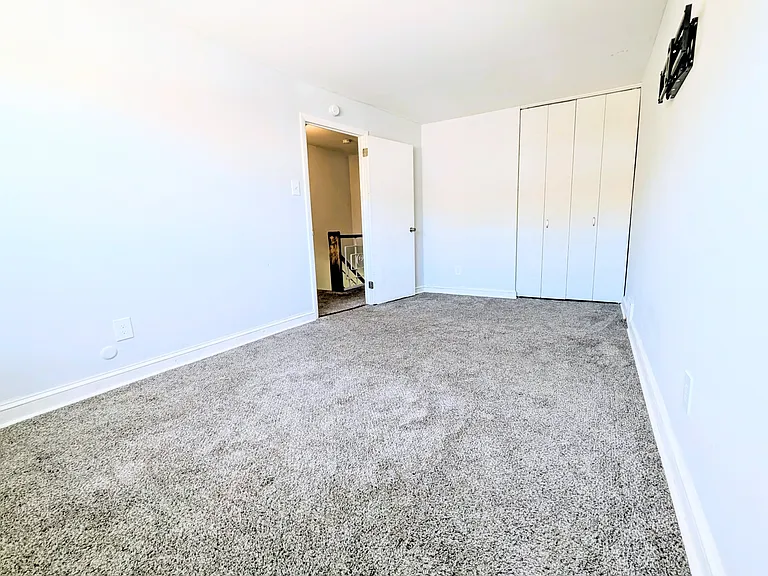 5411 Vicaris St — Photo 10