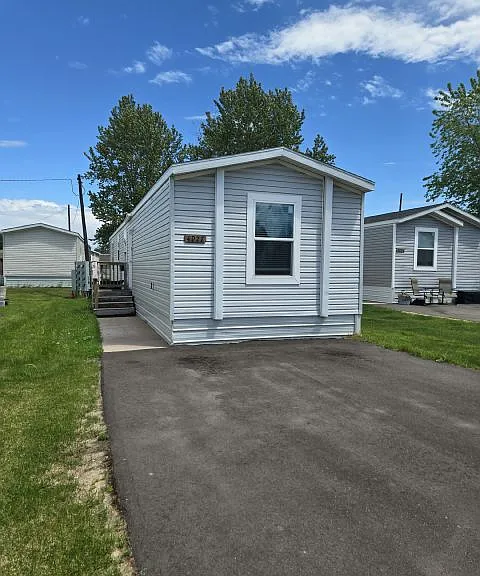 4922 Saint Croix Dr #170 — Photo 1