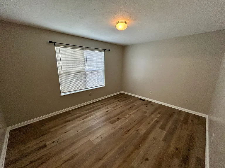 3039 Armory Dr — Photo 26