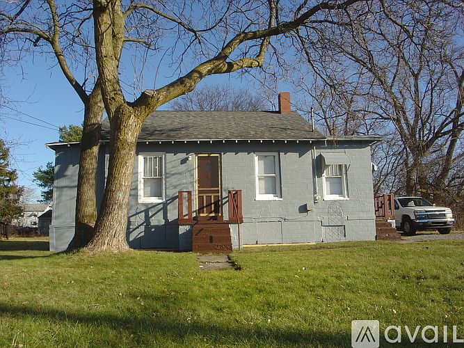 1st image of 1814 Boxwood St