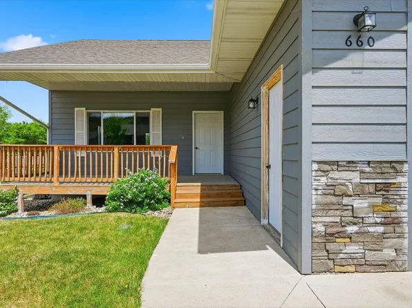 660 South St, Whitewood, SD 57793