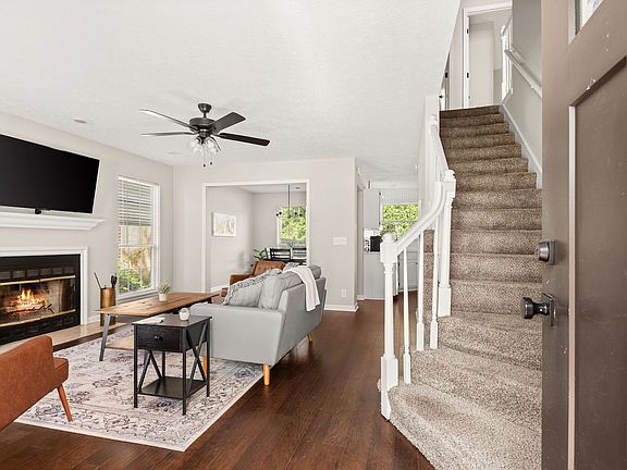 5th image of 705 Sweetwater Cir