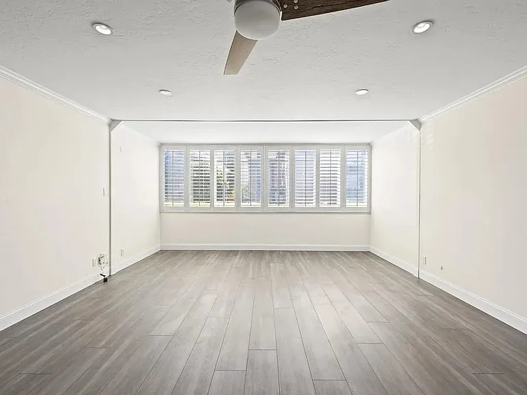 200 Elm St #107 — Photo 11