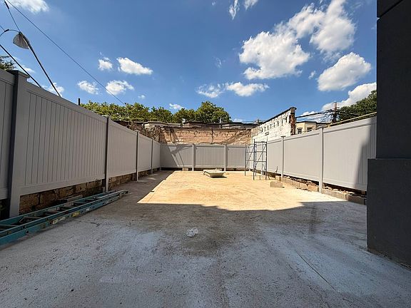 3rd image of 303 Sumpter St #3