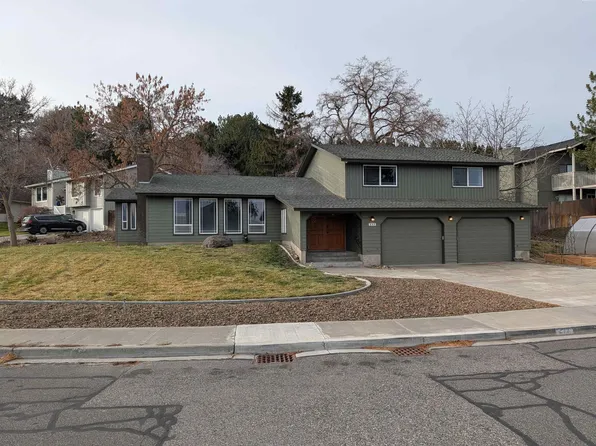 277 Adair Dr, Richland, WA 99352