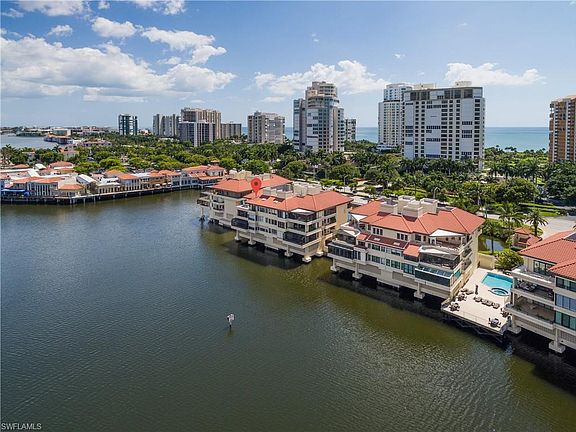 2nd image of 4400 Gulf Shore Blvd N #2-206