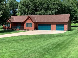 111 SE Moore Rd, Saint Joseph, MO 64504