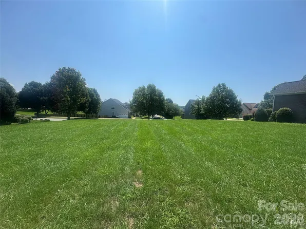 4329 Bonnie Loch Dr #134, Burlington, NC 27215