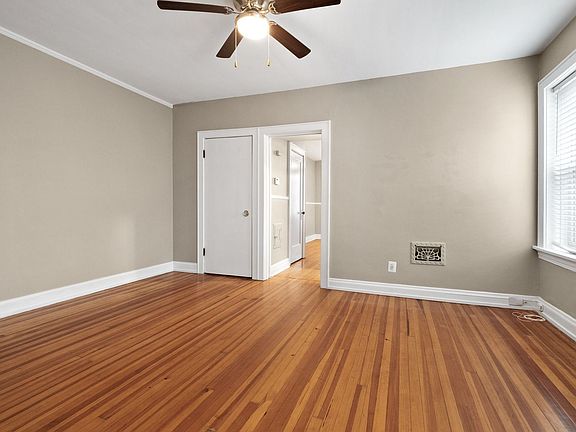 4th image of 5108-5110 Goethe Ave #1142