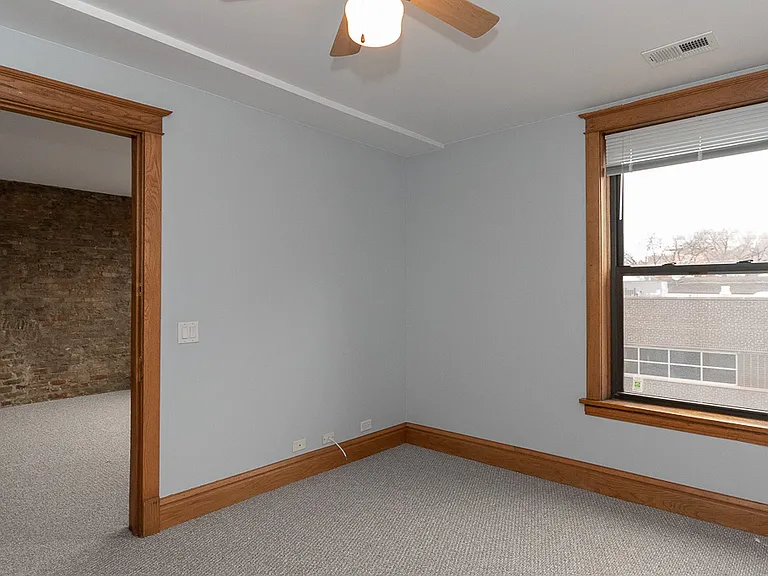 3710 N Clark St #E01P — Photo 13