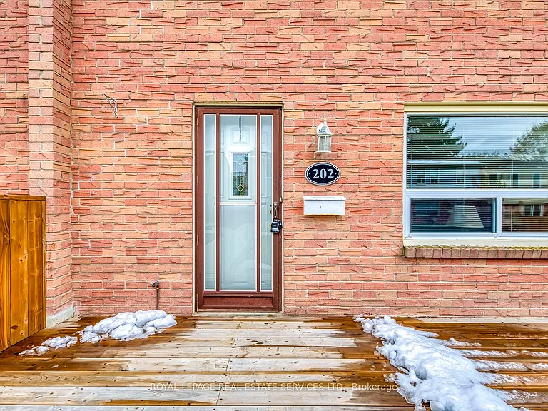 1055 Shawnmarr Rd #202 — Photo 6